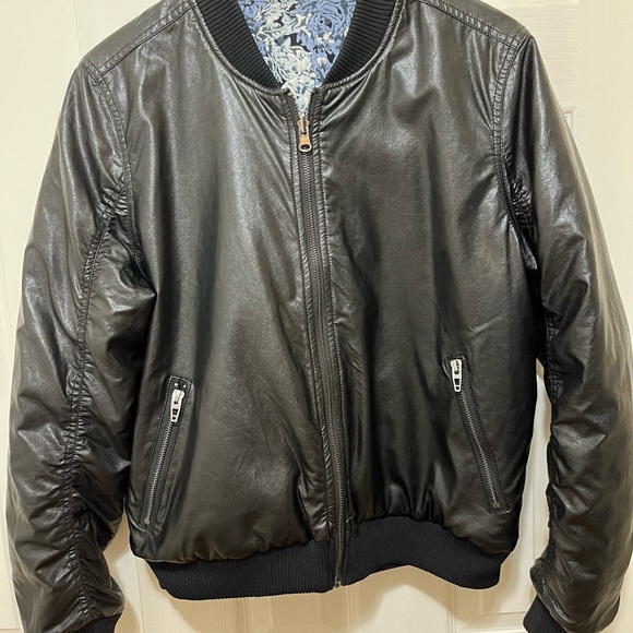 Floral Bomber Jacket in Blue and White - Picture 6 of 9